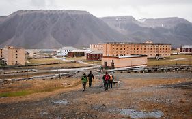 Svalbard Hotell | The Vault