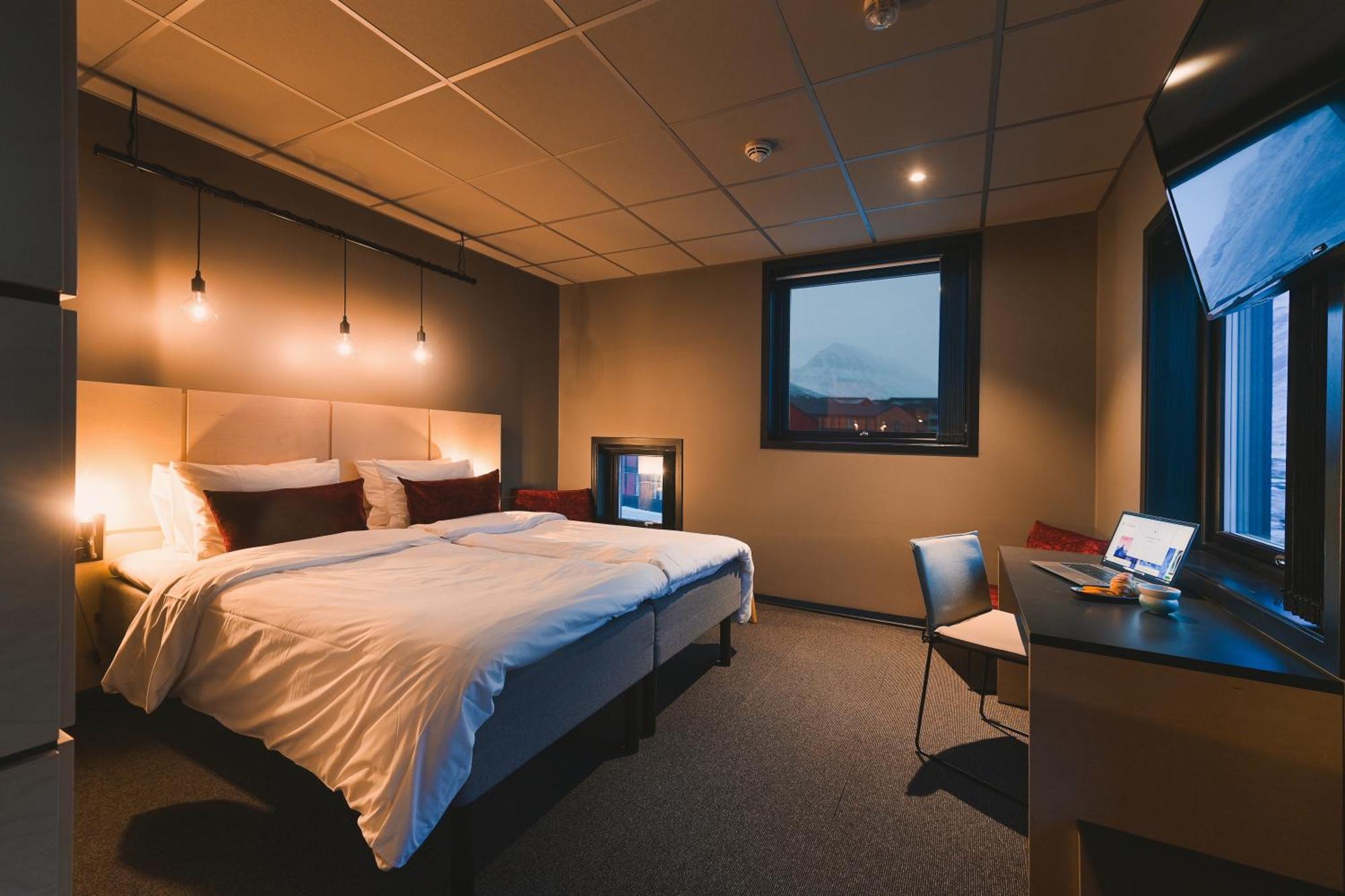 Svalbard Hotell | The Vault Longyearbyen Buitenkant foto